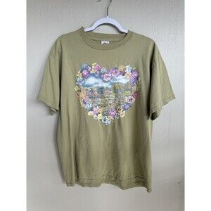 Vintage Grandma Heart T-shirt Flowers Nature Green Pastel Colorful Delta Tag